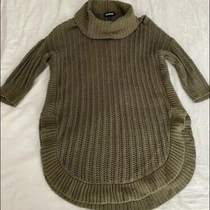 EXPRESS OLIVE GREEN KNITTED TURTLENECK SWEATER